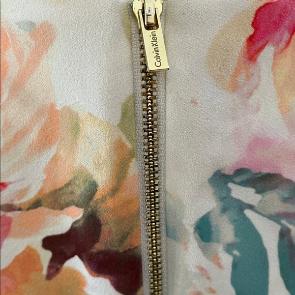 Calvin Klein floral print sheath dress with bell sleeves Size 8 - Picture 9 of 16